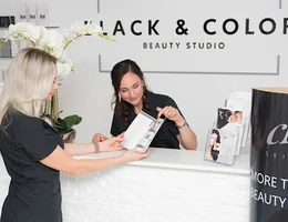 Black & Color Beauty Studio