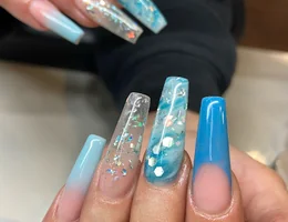 DQ Nails