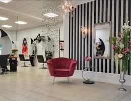 Friseursalon Haarzeit Inh. D. Weider