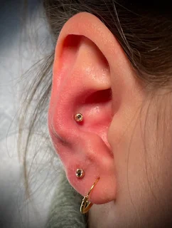 Photo Pure metal Bodypiercing