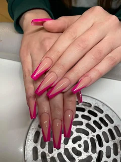 Photo Pretty Nails - Tang van Nuom