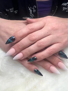 Photo Pretty Nails - Tang van Nuom